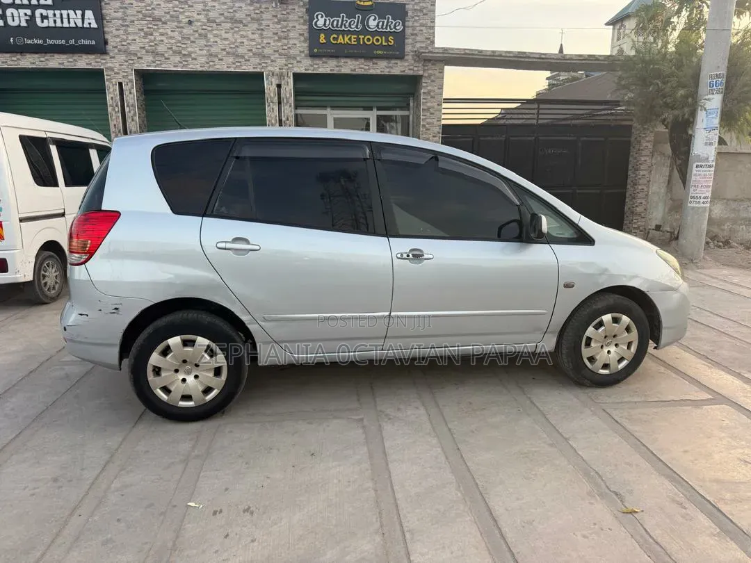 Toyota Corolla Spacio 2003 Silver