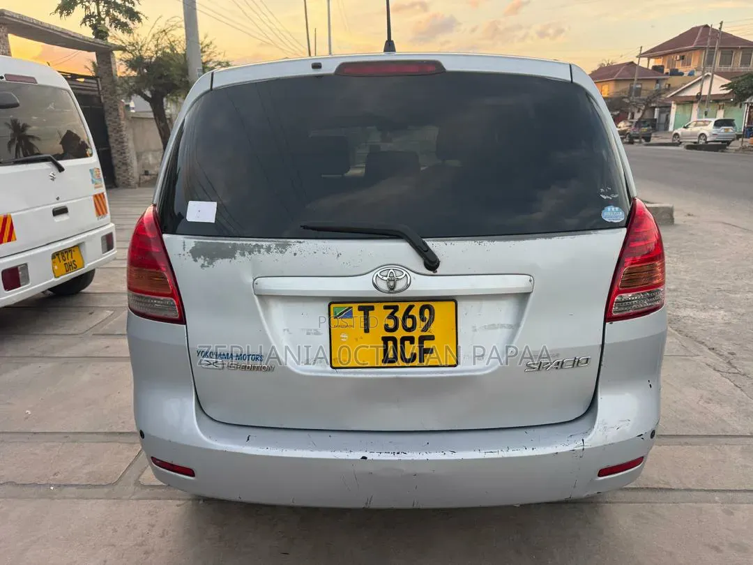 Toyota Corolla Spacio 2003 Silver
