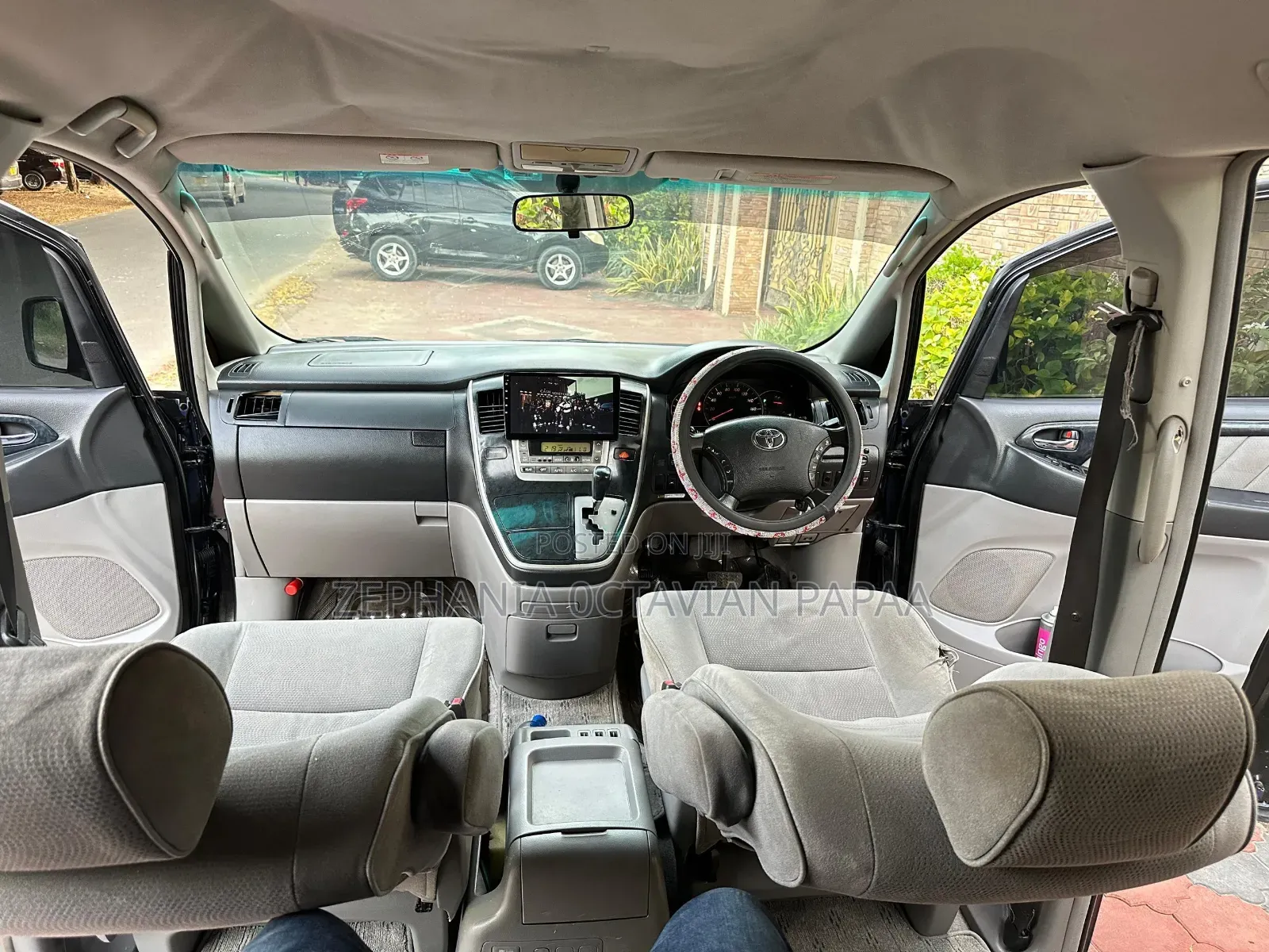 Toyota Alphard 2005 Black