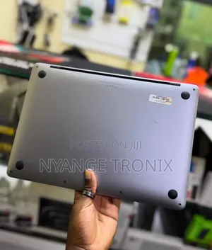 Laptop Apple MacBook Pro 2020 32GB Apple M1 SSD 512GB