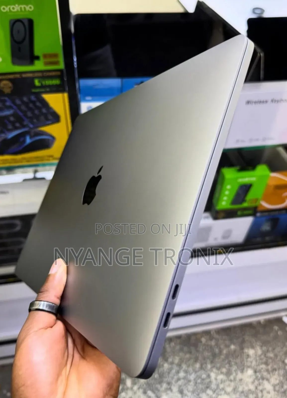 Laptop Apple MacBook Pro 2020 32GB Apple M1 SSD 512GB