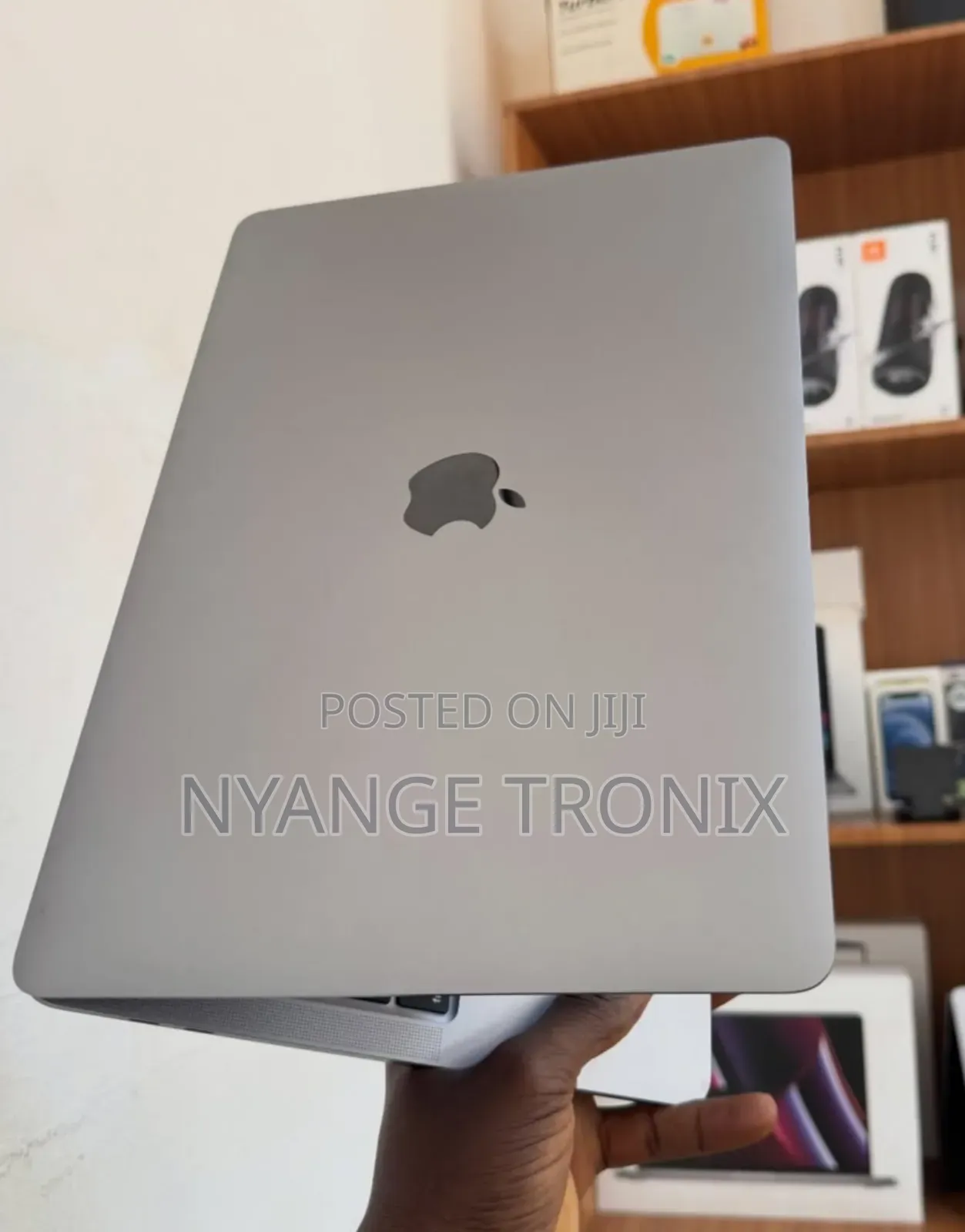 Laptop Apple MacBook Pro 2020 16GB Intel Core i7 SSD 512GB