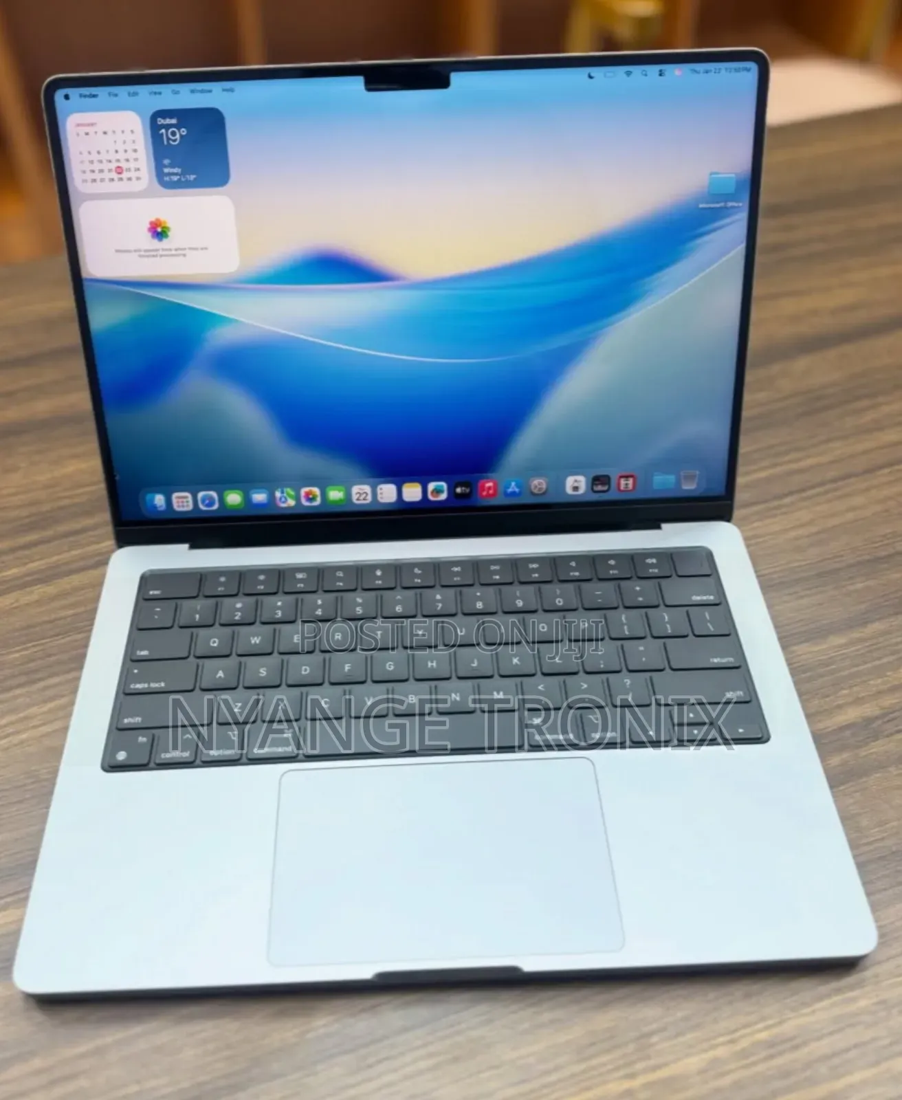 New Laptop Apple MacBook Pro 2021 M1 32GB Apple M1 SSD 512GB