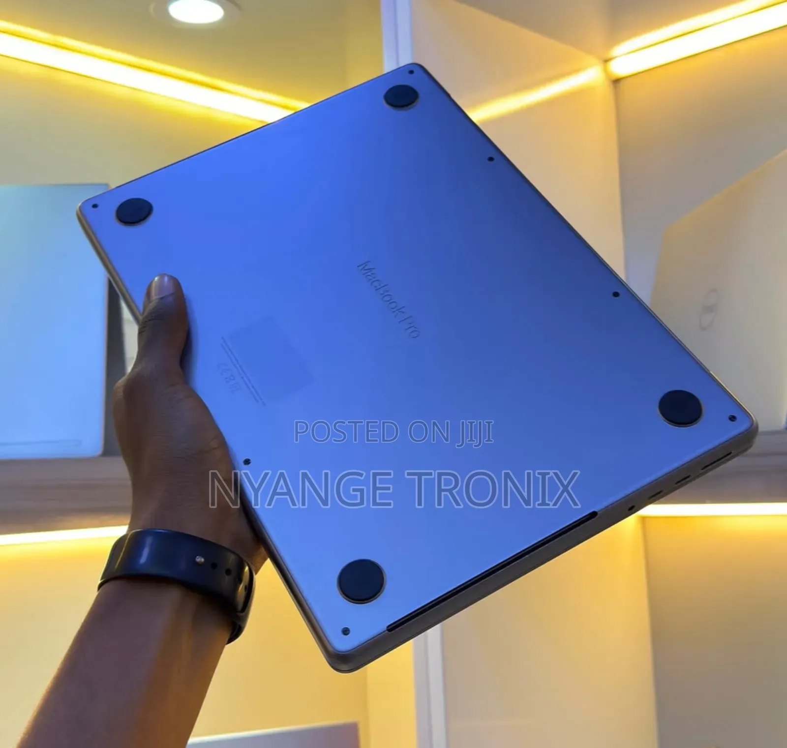Laptop Apple MacBook Pro 2021 M1 16GB Apple M1 SSD 512GB