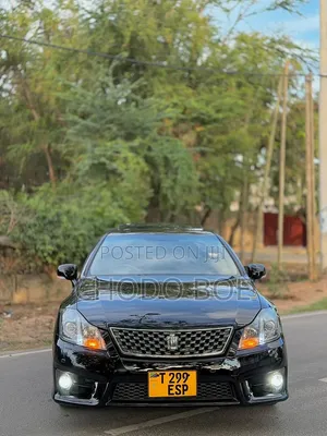 Toyota Crown 2011 Black