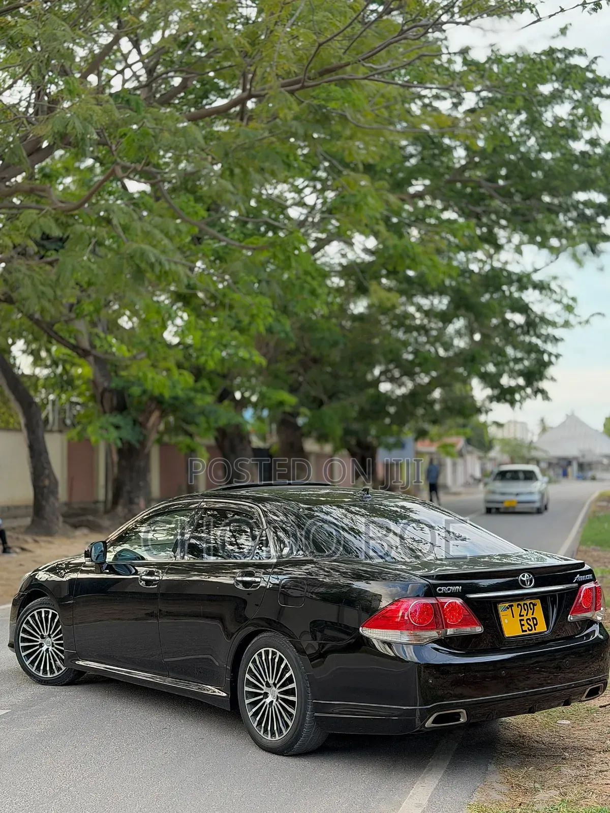 Toyota Crown 2011 Black