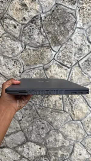 Laptop HP 250 G8 8GB Intel Core i7 SSD 256GB