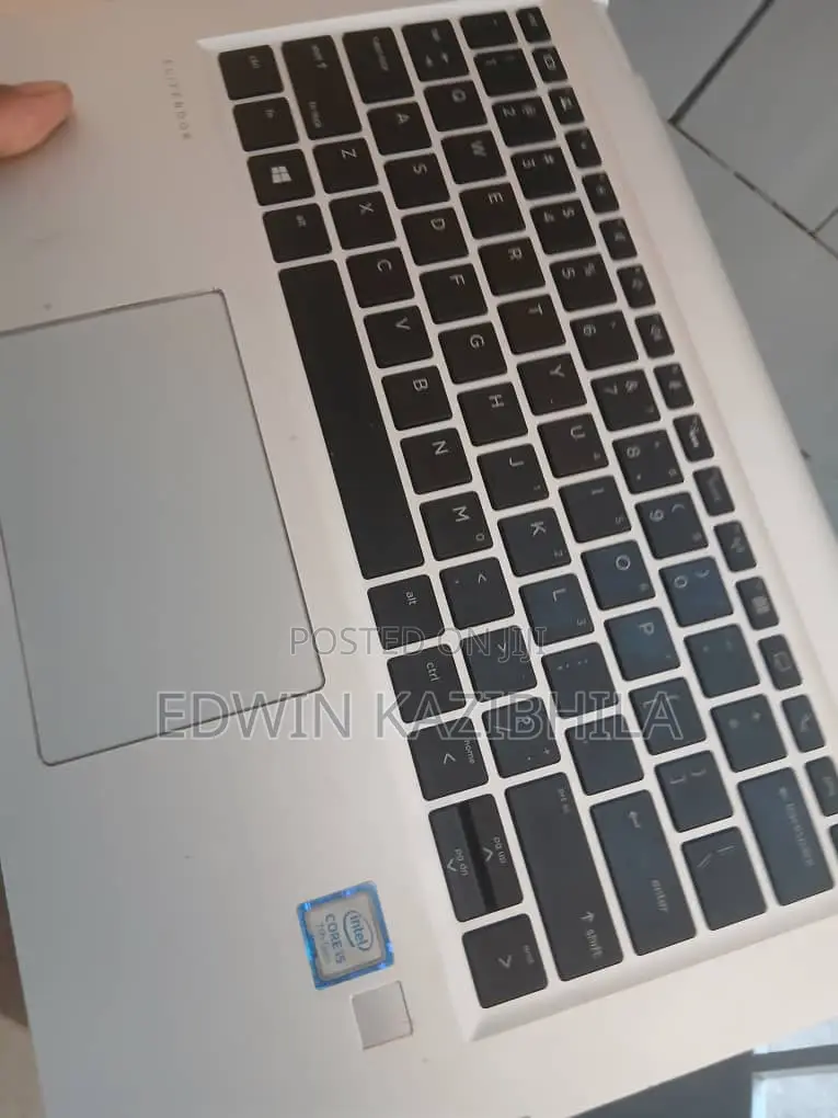 Laptop HP EliteBook 1030 8GB Intel Core i5 SSD 500GB