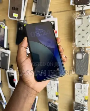 Apple iPhone 11 Pro Max 64 GB Green