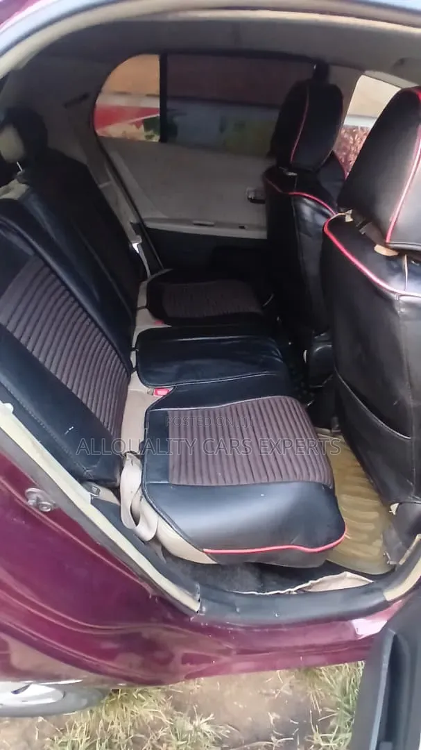 Toyota Vitz 2005