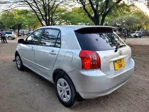 Toyota Corolla RunX 2004