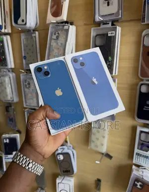 New Apple iPhone 13 128 GB Blue
