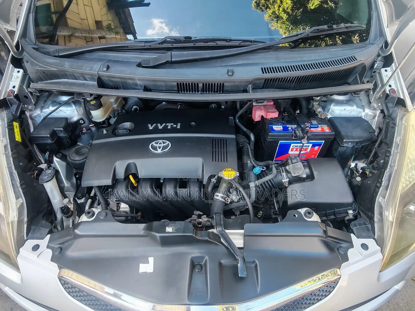 Toyota Ractis 2008 Silver