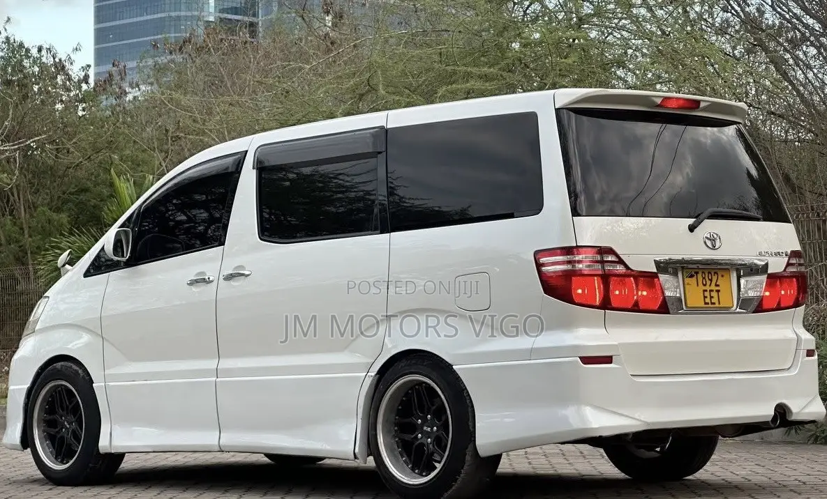 Toyota Alphard 2006 Pearl