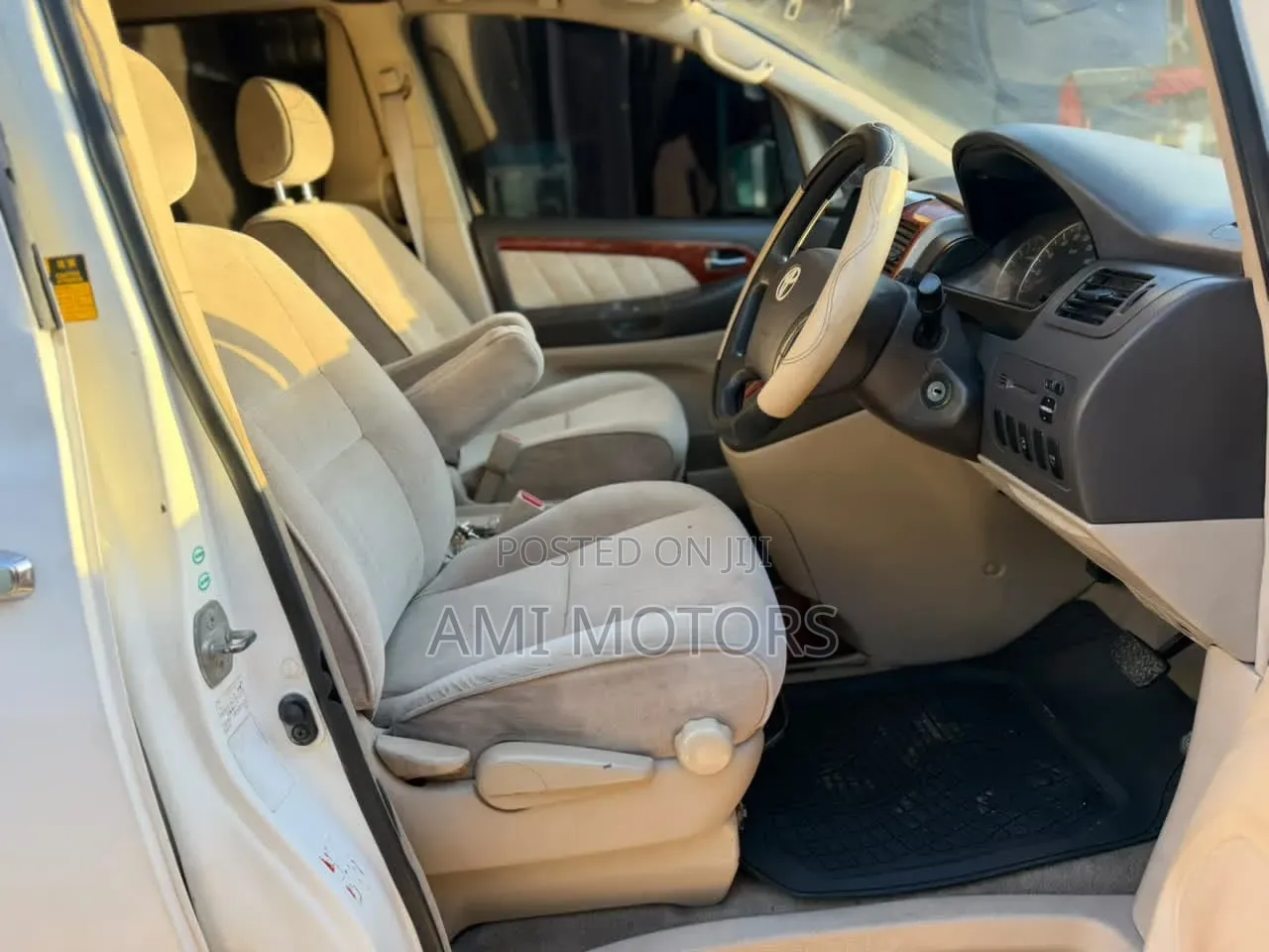 Toyota Alphard 2006 White