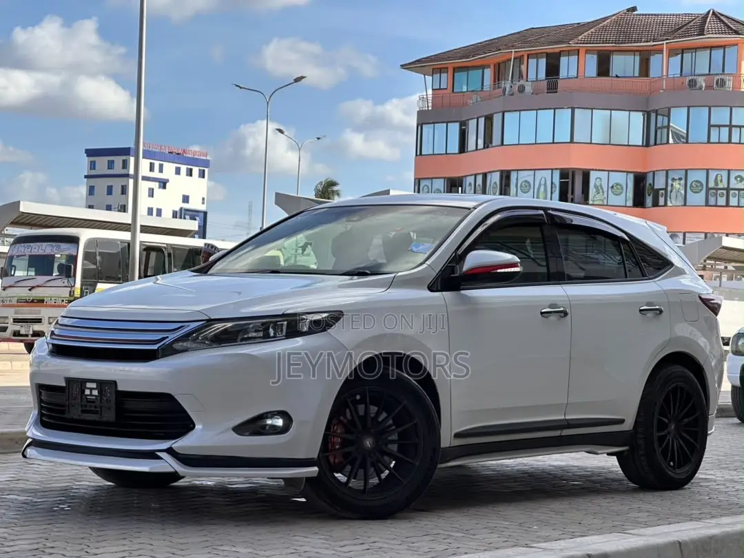 Toyota Harrier 2016 Silver