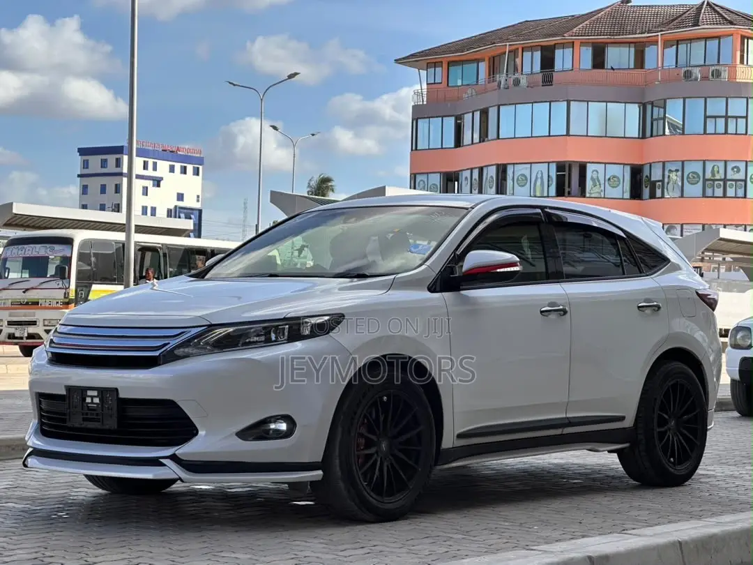 Toyota Harrier 2016 Silver