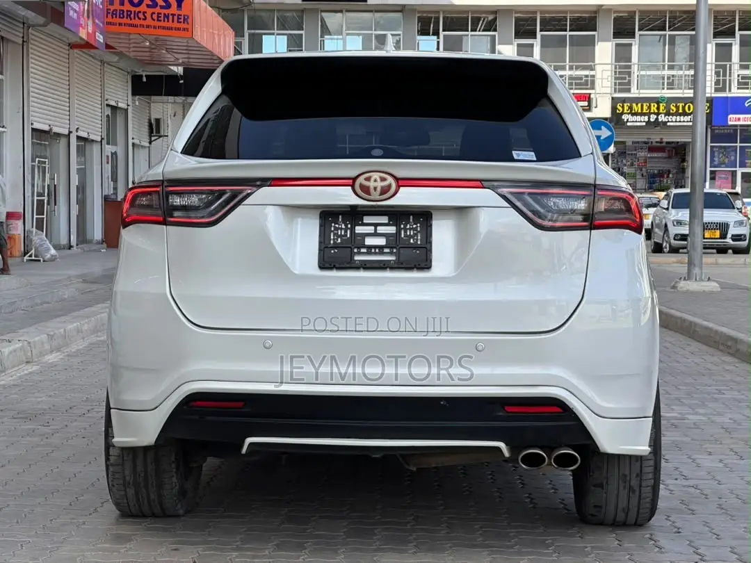 Toyota Harrier 2016 Silver