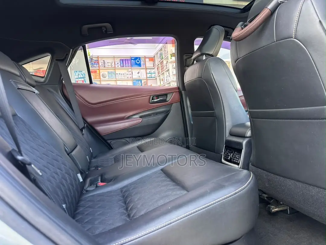 Toyota Harrier 2016 Silver