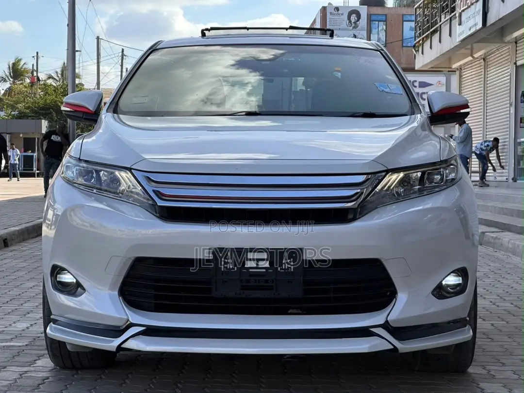 Toyota Harrier 2016 Silver