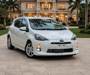 Toyota Aqua 2012 White