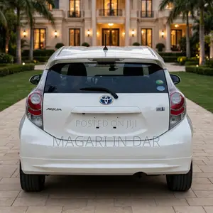 Toyota Aqua 2012 White