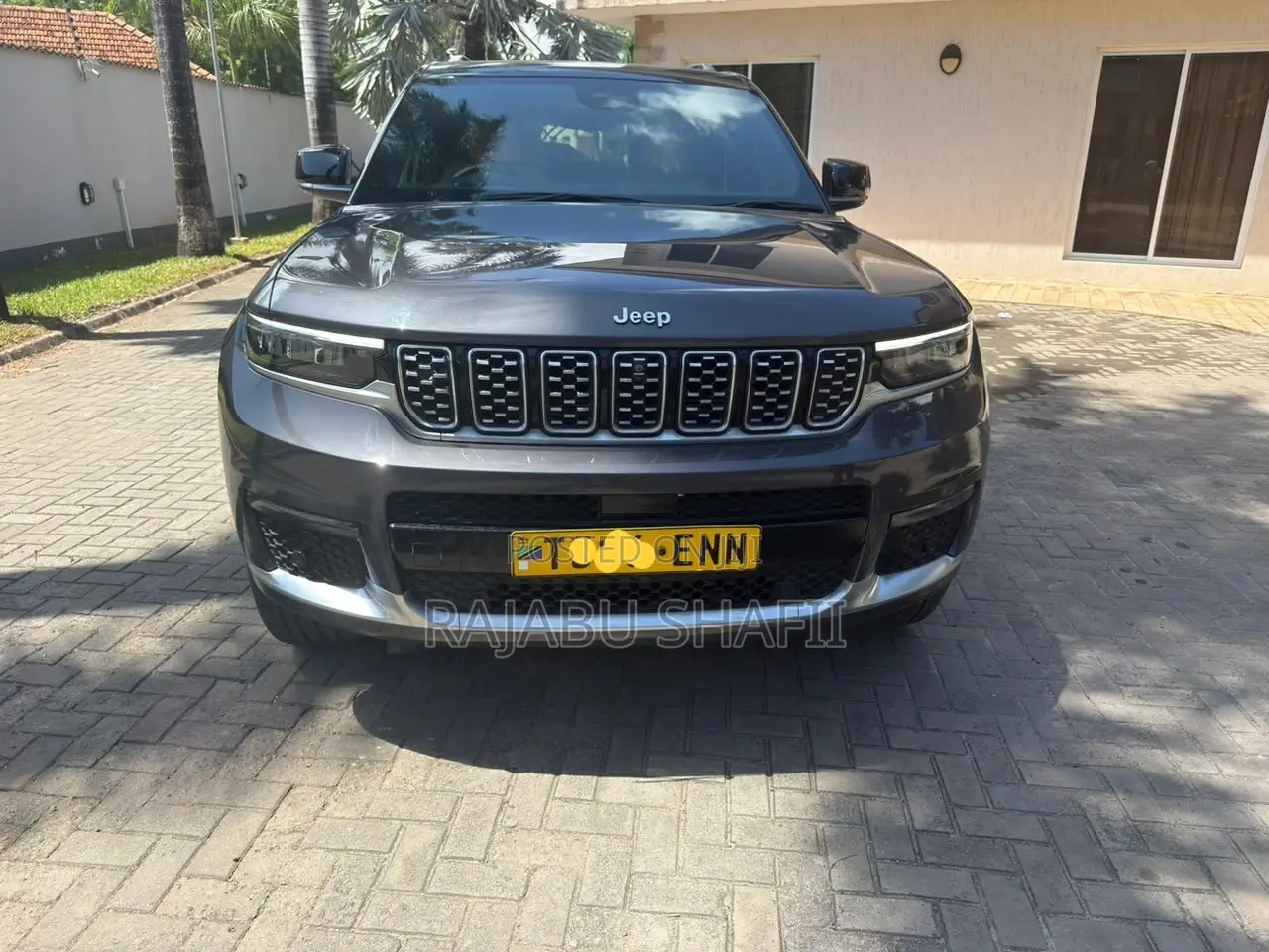 Jeep Grand Cherokee 2024 Gray