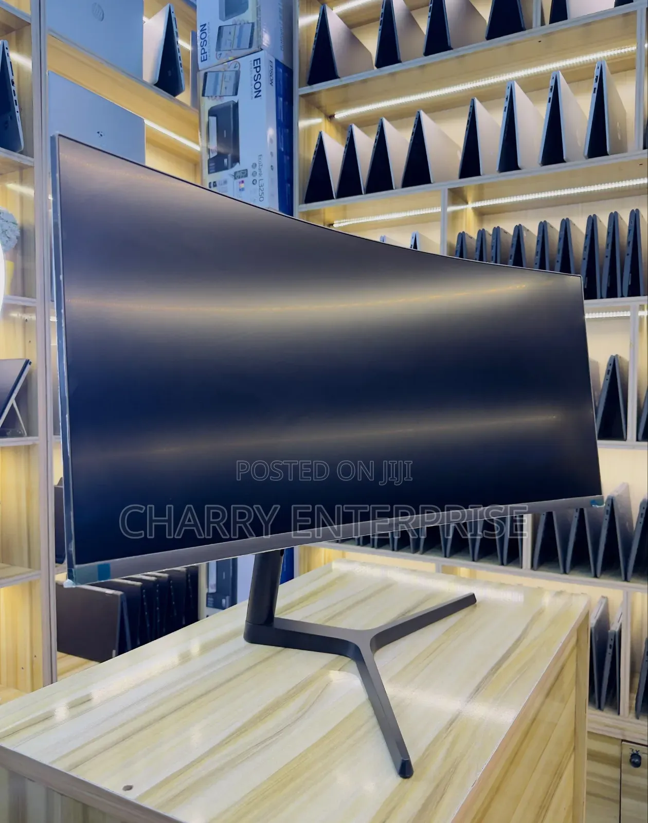 SAMSUNG CURVED ULTRAWIDE MONITOR Inch 34" for Office, Gaming Etc