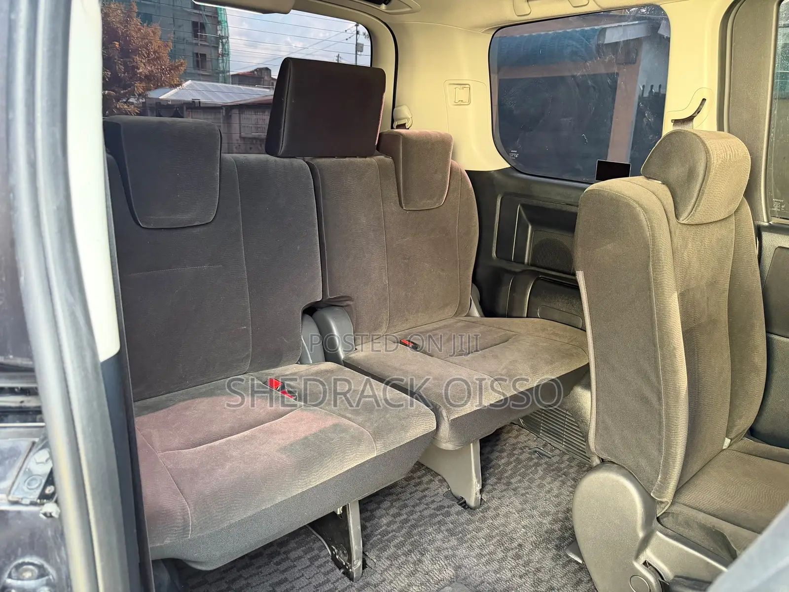 Toyota Noah 2010 Gray
