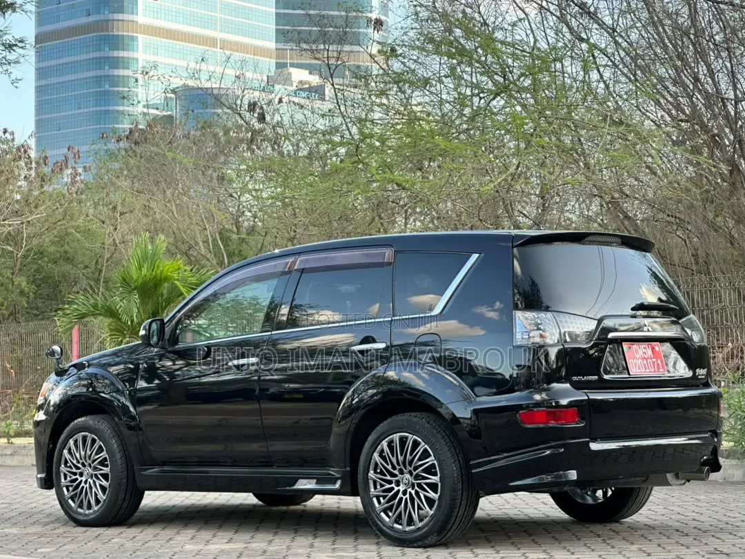 Mitsubishi Outlander 2011 Black