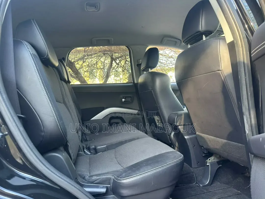 Mitsubishi Outlander 2011 Black