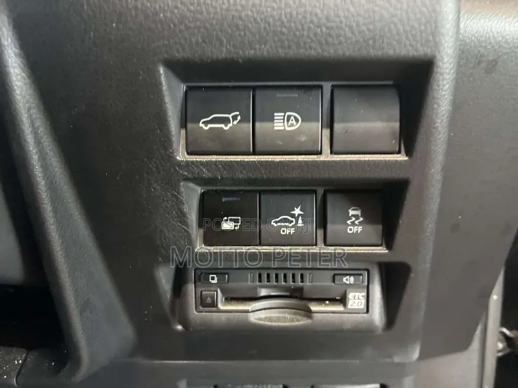 Toyota Land Cruiser 2022 Black