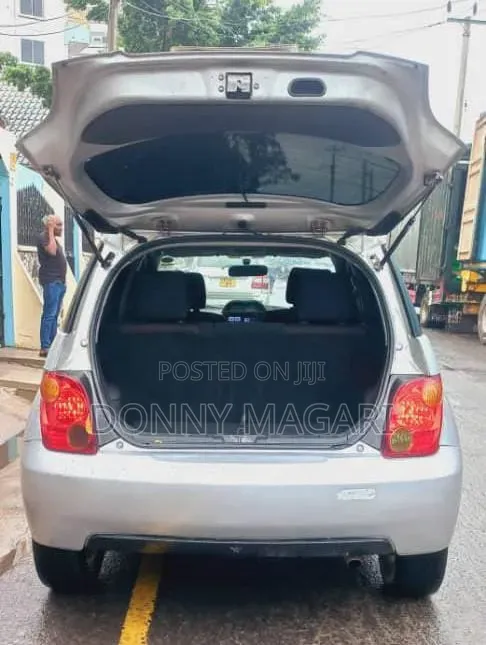 Toyota IST 2005 Silver