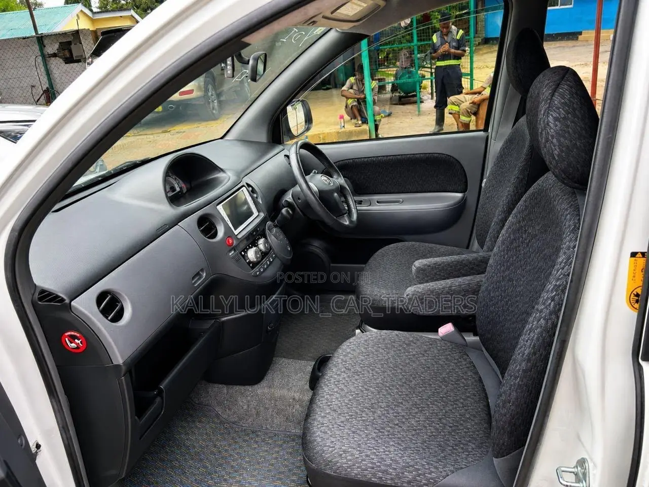 Toyota Sienta 2013 White