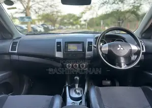 Mitsubishi Outlander 2011 Black