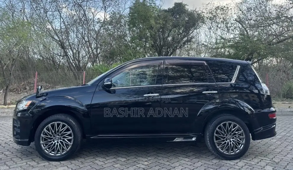 Mitsubishi Outlander 2011 Black