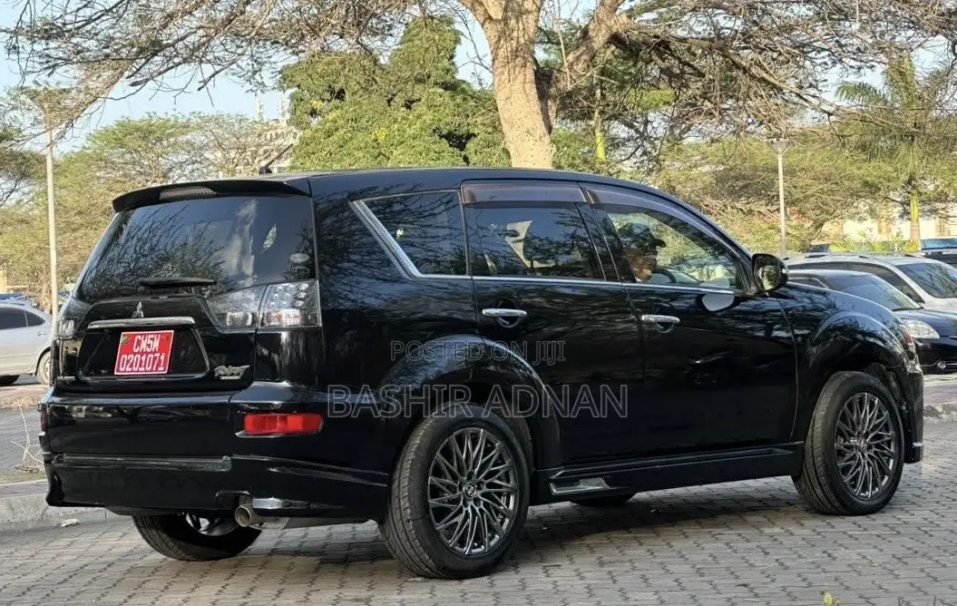 Mitsubishi Outlander 2011 Black