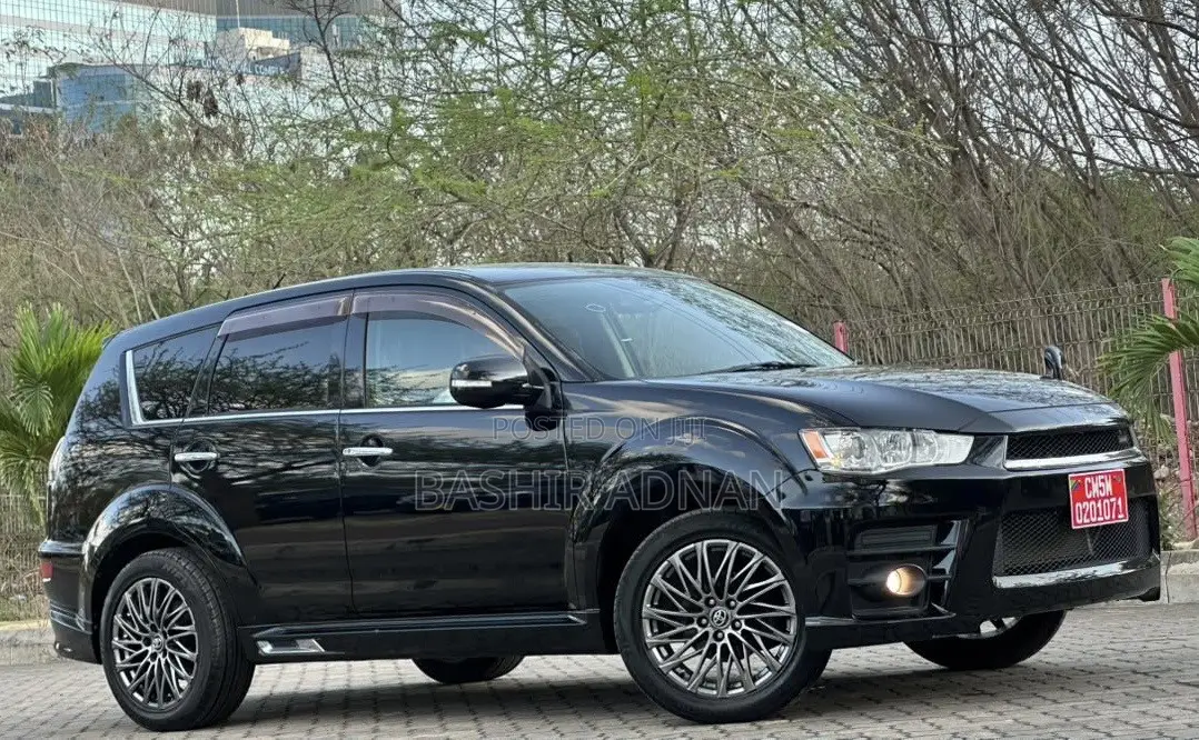 Mitsubishi Outlander 2011 Black