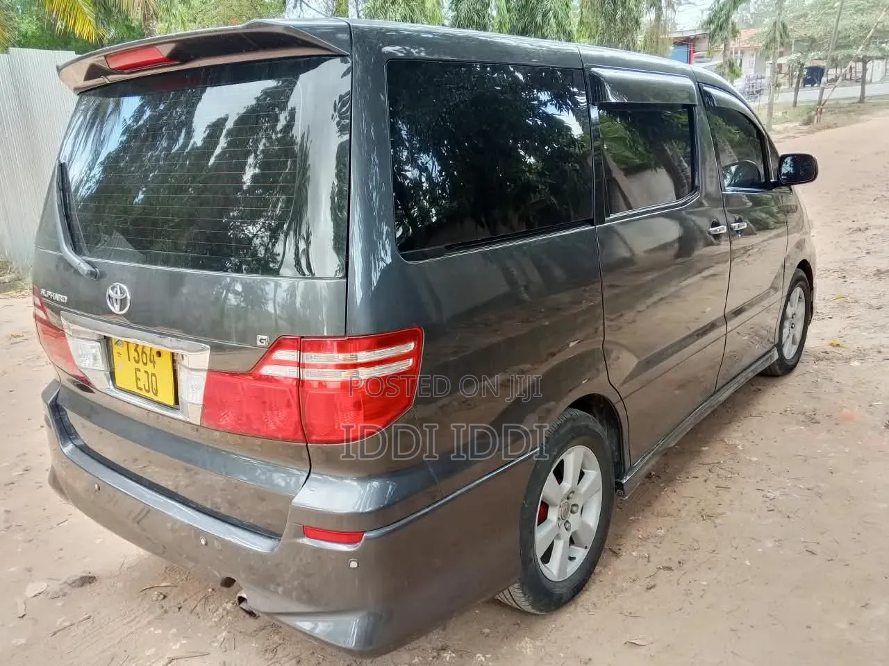 Toyota Alphard 2005 Gray