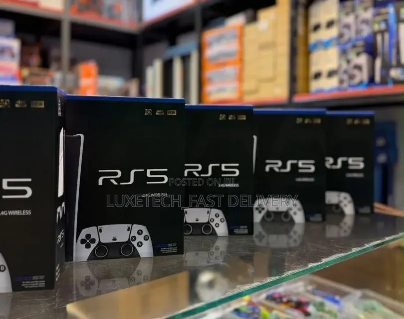 RS5 Retro Game Console – 20000+ Games, 2 Wireless Controllers/Pads