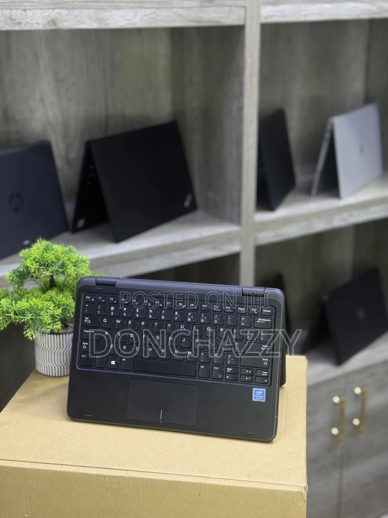 Laptop Dell Latitude 3189 4GB Intel SSD 128GB