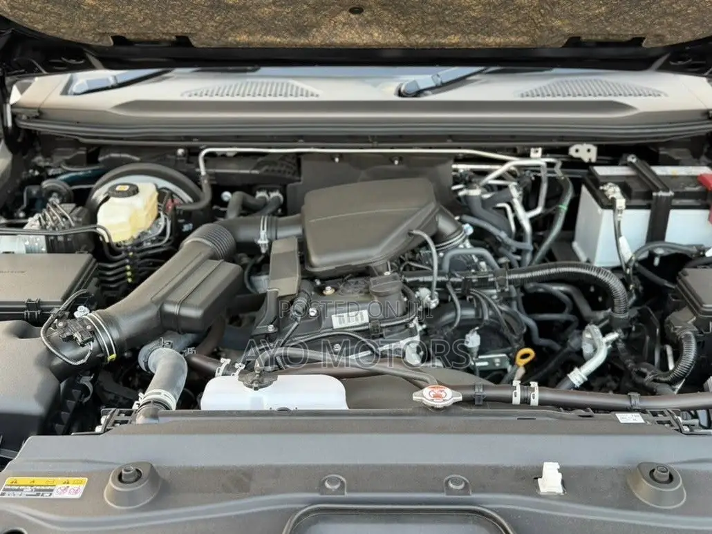 Toyota Land Cruiser Prado 2.7 2025 Black
