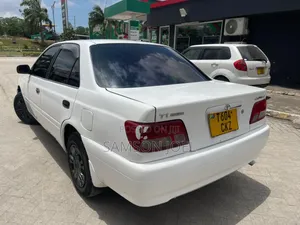 Toyota Carina 2001 White