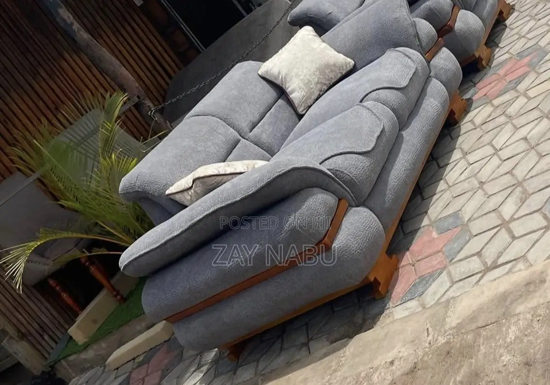 Sofa 3:2 Nzur Sana Zinafaa Kwa Matumizi Ya Nyumbani