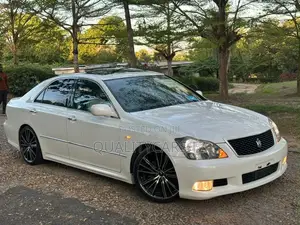 Toyota Crown 2007 White
