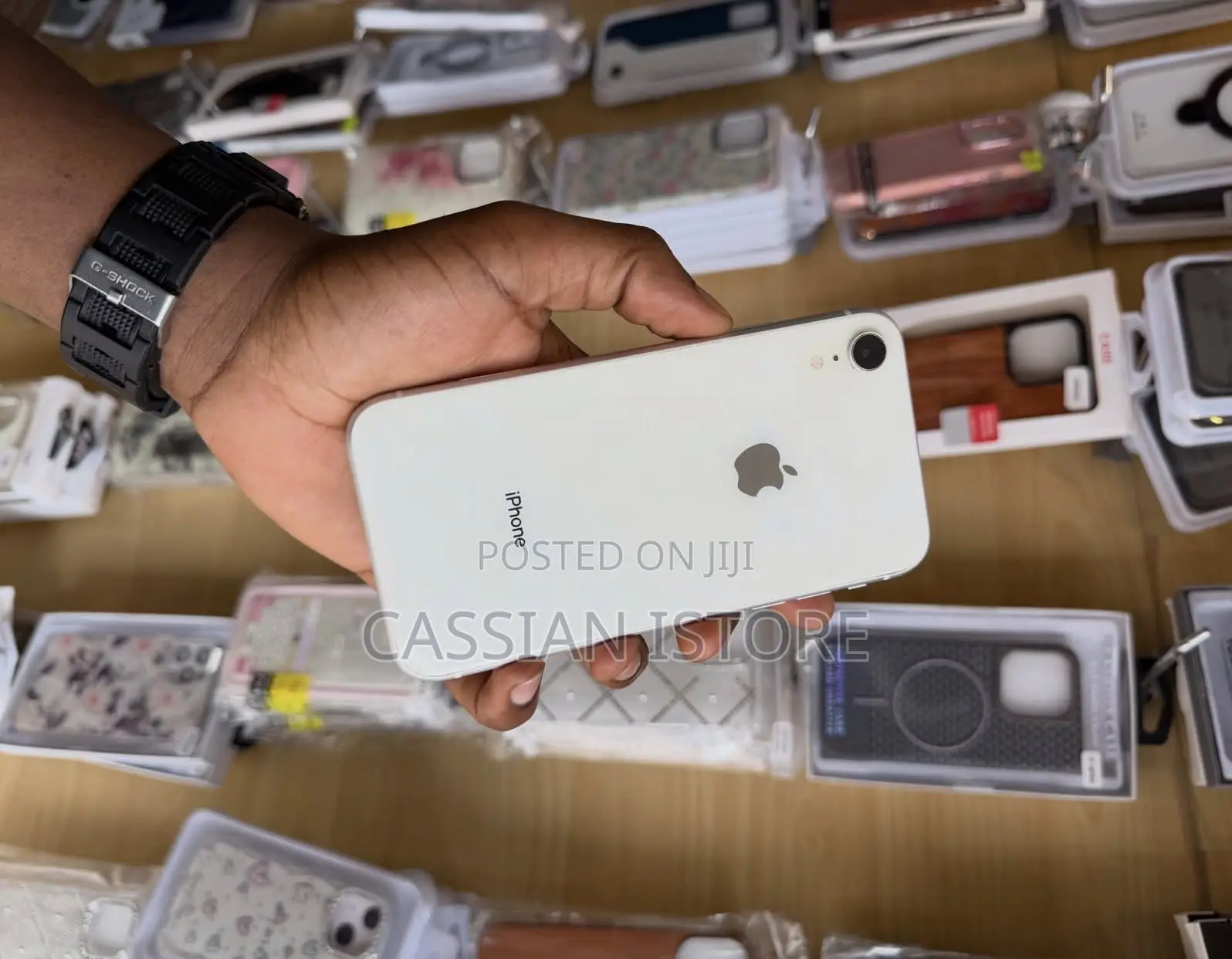 Apple iPhone XR 64 GB White
