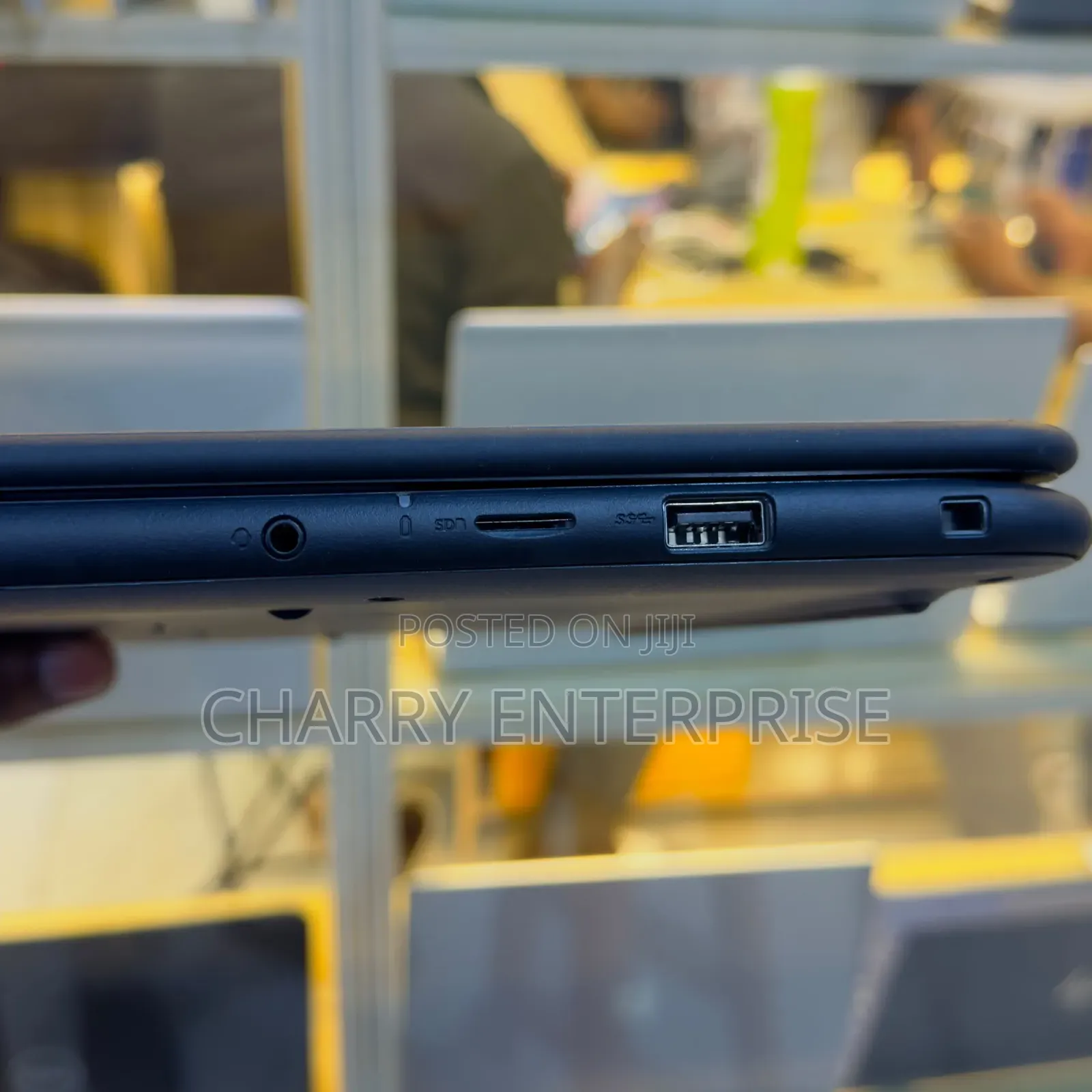 Laptop Dell Latitude 3310 8GB Intel Core i3 SSD 256GB