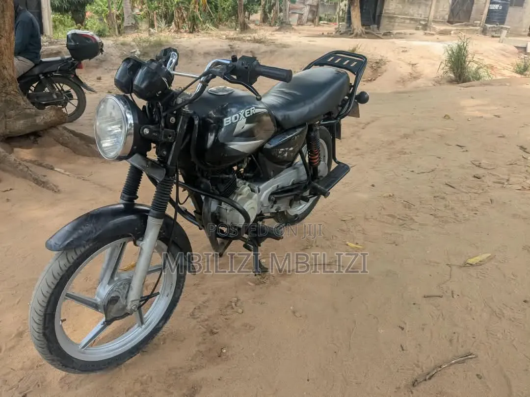 Bajaj Boxer 125 2025 Black