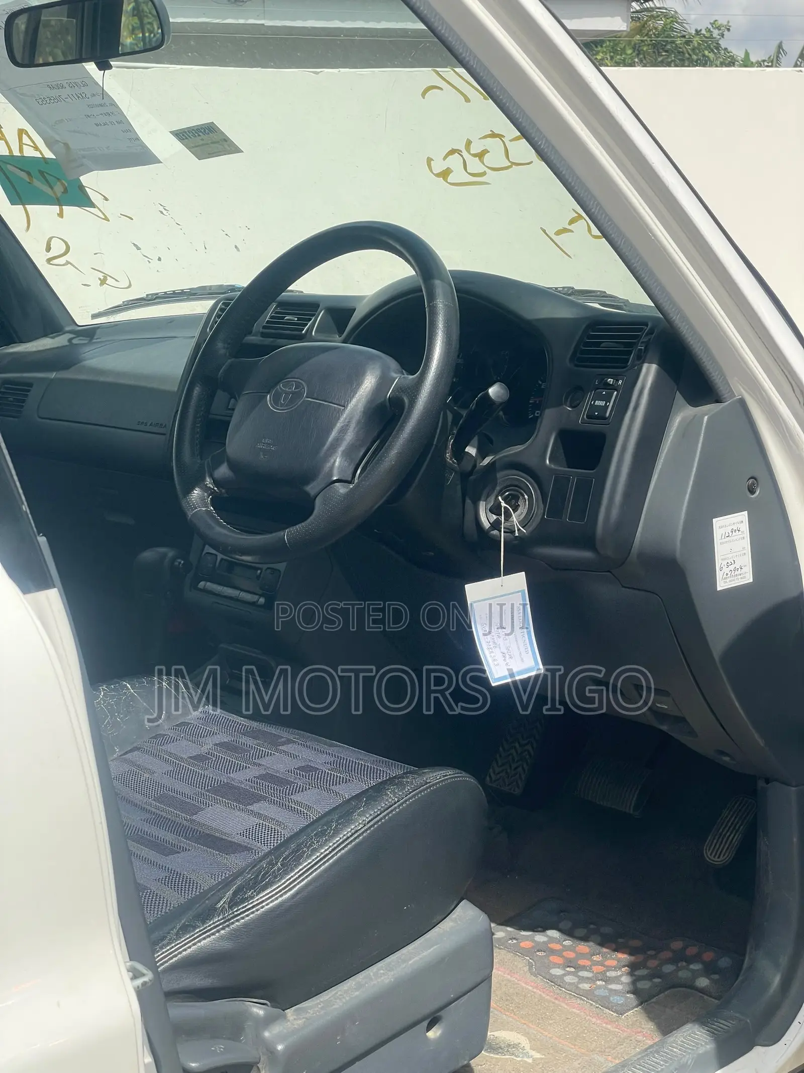 Toyota RAV4 2001 White