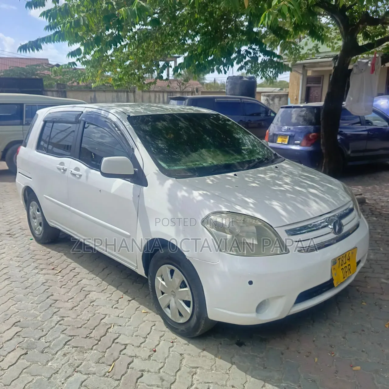 Toyota Raum 2003 White